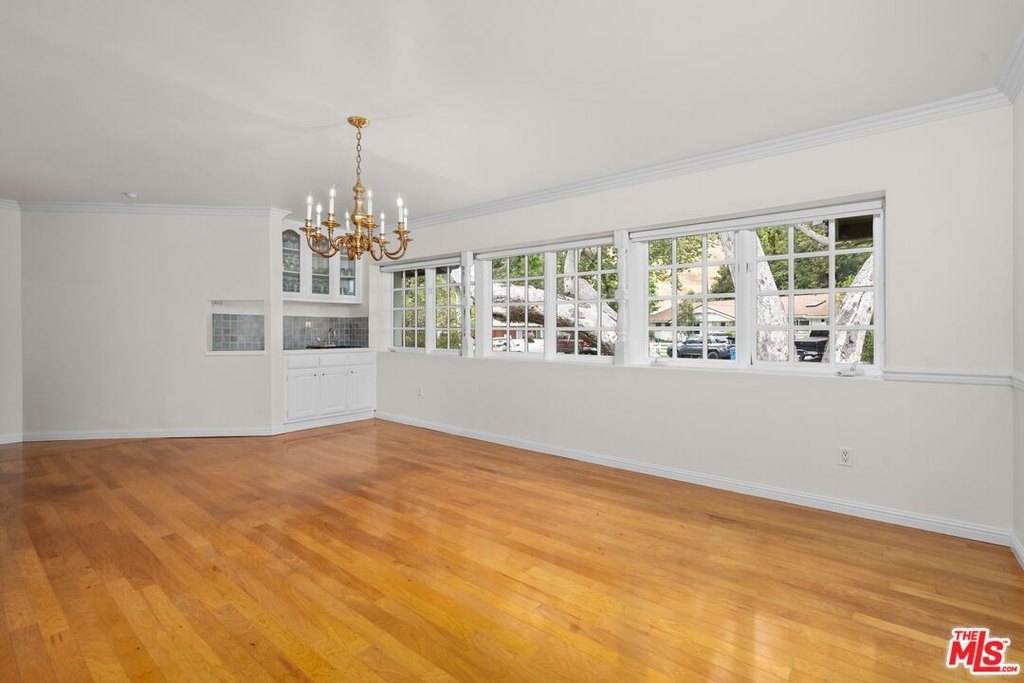 Malibu, California, 90265, United States, 4 Bedrooms Bedrooms, ,2.5 BathroomsBathrooms,Residential,Forsale,2009611