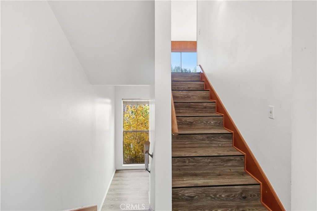 Lake Arrowhead, California, 92352, United States, 4 Bedrooms Bedrooms, ,2.5 BathroomsBathrooms,Residential,Forsale,2004862