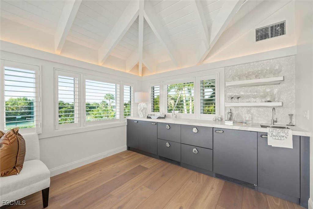 Sanibel, Florida, 33957, United States, 5 Bedrooms Bedrooms, ,4.5 BathroomsBathrooms,Residential,Forsale,2004795