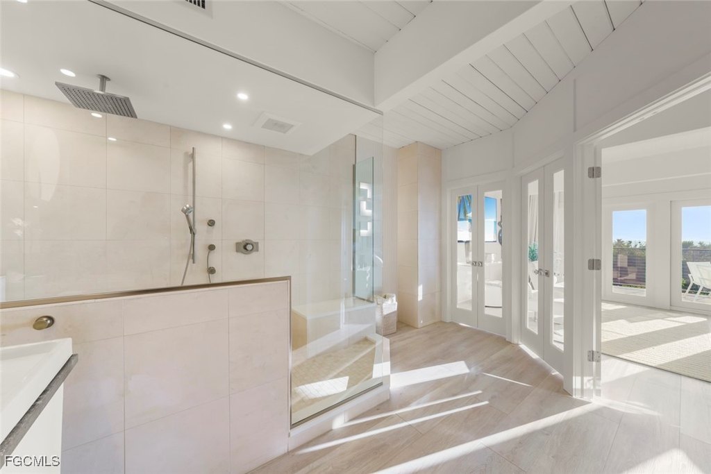 Sanibel, Florida, 33957, United States, 5 Bedrooms Bedrooms, ,4.5 BathroomsBathrooms,Residential,Forsale,2004795