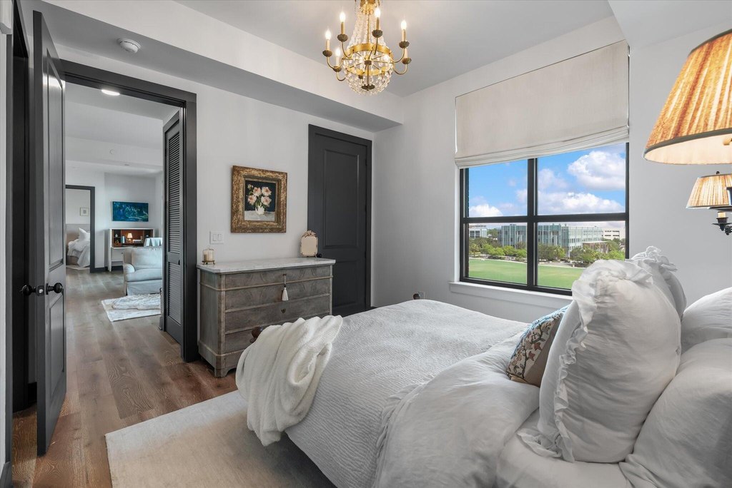 Charleston, South Carolina, 29401, United States, 2 Bedrooms Bedrooms, ,2 BathroomsBathrooms,Residential,Forsale,2007728