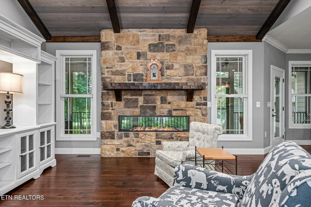 Crossville, Tennessee, 38558, United States, 3 Bedrooms Bedrooms, ,2.5 BathroomsBathrooms,Residential,Forsale,1907856