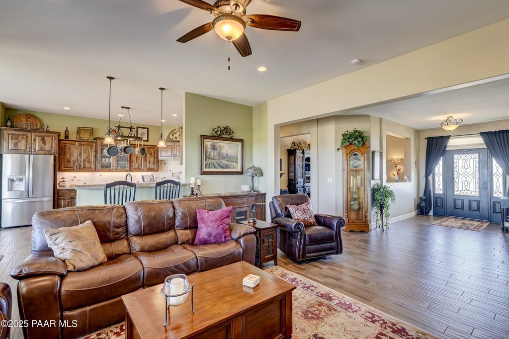 Prescott Valley, Arizona, 86315, United States, 4 Bedrooms Bedrooms, ,2.5 BathroomsBathrooms,Residential,Forsale,1968222