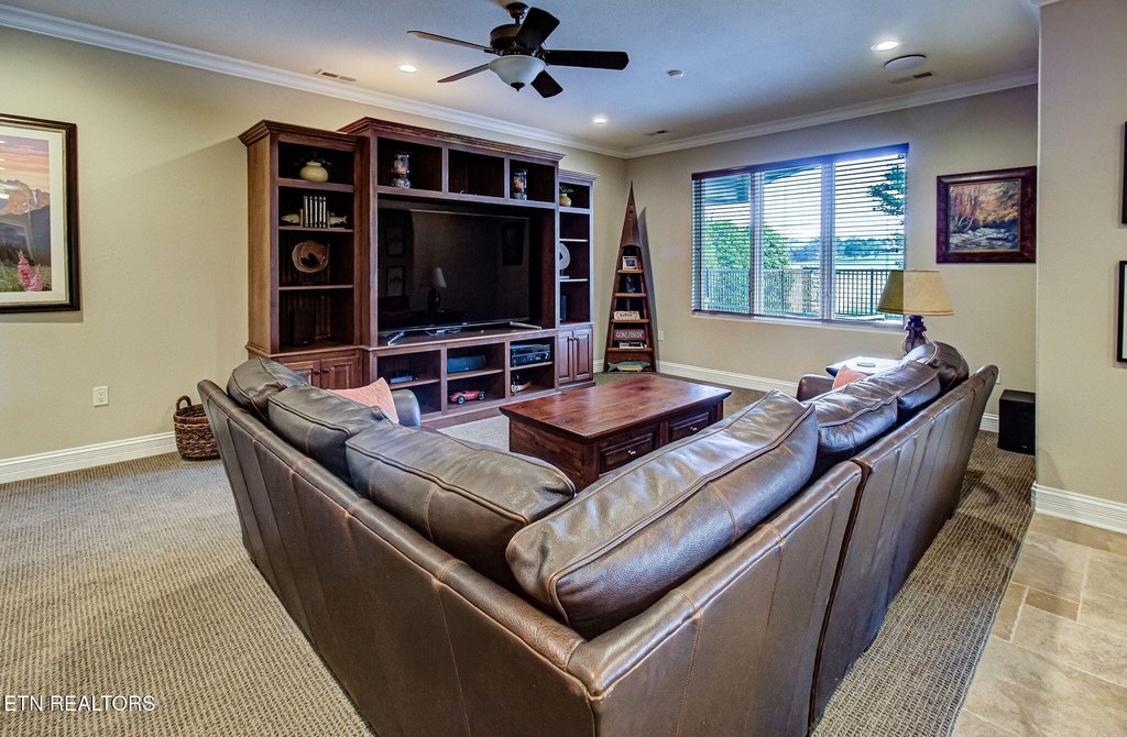 Vonore, Tennessee, 37885, United States, 4 Bedrooms Bedrooms, ,4.5 BathroomsBathrooms,Residential,Forsale,1960237