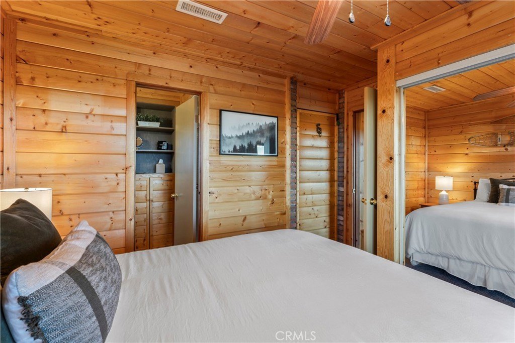 Crestline, California, 92325, United States, 3 Bedrooms Bedrooms, ,2.5 BathroomsBathrooms,Residential,Forsale,2004857