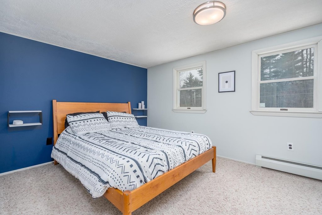 Strafford, New Hampshire, 03884, United States, 3 Bedrooms Bedrooms, ,1.5 BathroomsBathrooms,Residential,Forsale,2011248