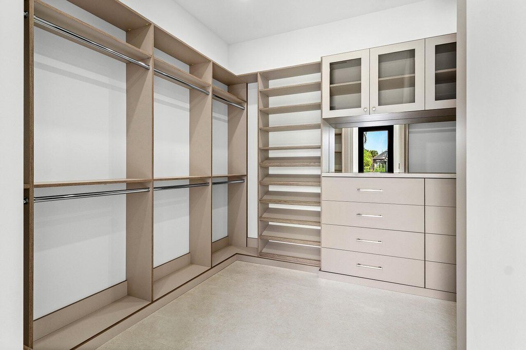 Delray Beach, Florida, 33445, United States, 4 Bedrooms Bedrooms, ,4.5 BathroomsBathrooms,Residential,Forsale,1952520