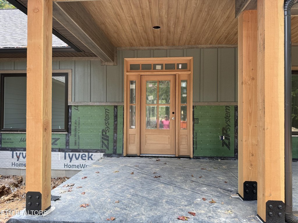 Crossville, Tennessee, 38558, United States, 3 Bedrooms Bedrooms, ,2.5 BathroomsBathrooms,Residential,Forsale,1995008