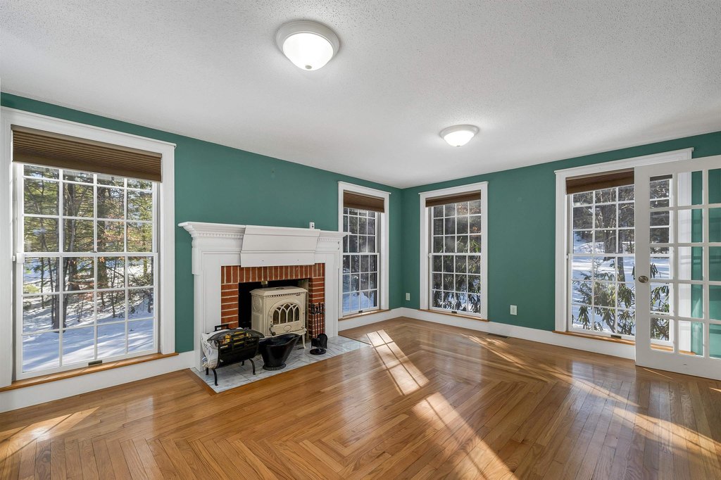 Wolfeboro, New Hampshire, 03894, United States, 3 Bedrooms Bedrooms, ,2.5 BathroomsBathrooms,Residential,Forsale,2011241