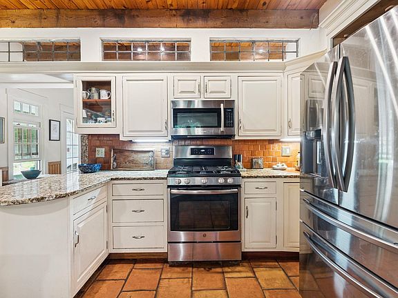 Randolph, Vermont, 05061, United States, 5 Bedrooms Bedrooms, ,2.5 BathroomsBathrooms,Residential,Forsale,2004854