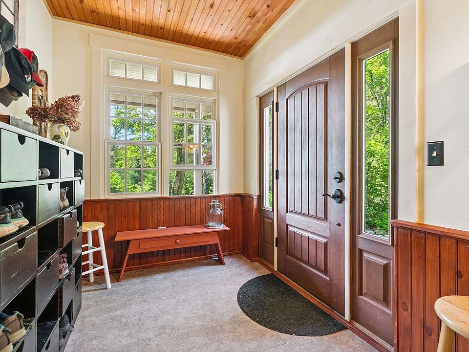 Randolph, Vermont, 05061, United States, 5 Bedrooms Bedrooms, ,2.5 BathroomsBathrooms,Residential,Forsale,2004854