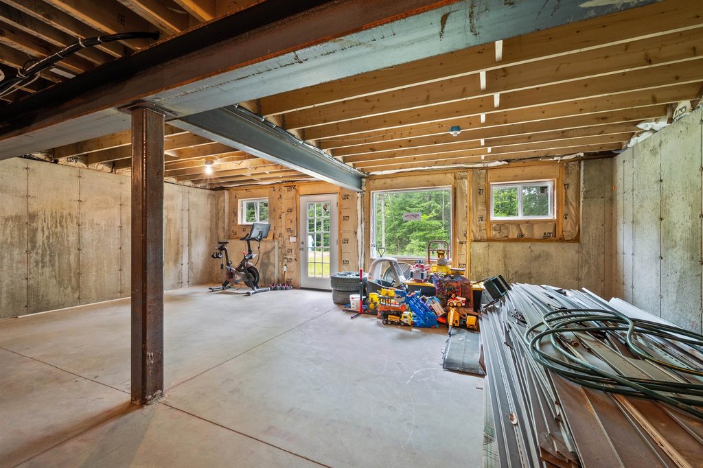 Gilford, New Hampshire, 03249, United States, 4 Bedrooms Bedrooms, ,2.5 BathroomsBathrooms,Residential,Forsale,2004032