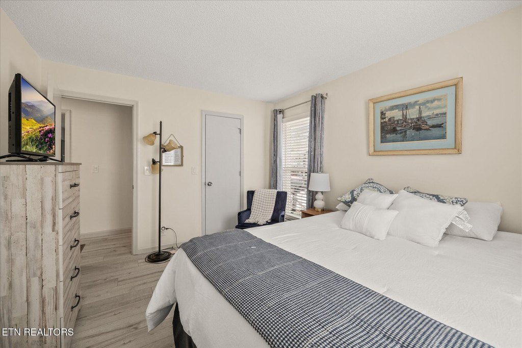 Crossville, Tennessee, 38558, United States, 3 Bedrooms Bedrooms, ,2 BathroomsBathrooms,Residential,Forsale,1907879