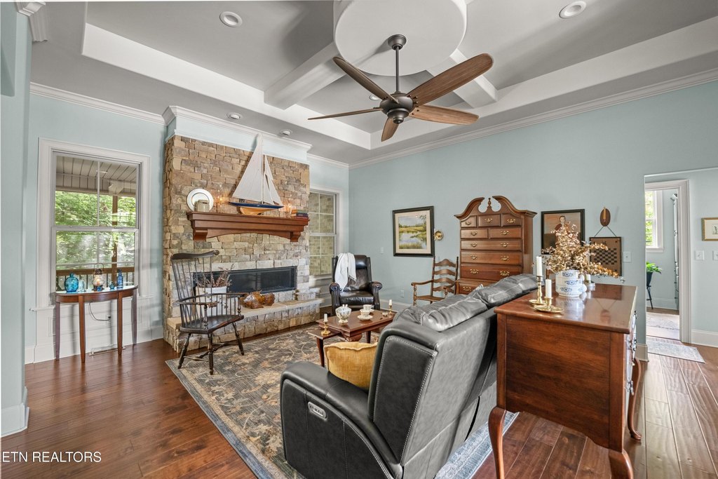 Crossville, Tennessee, 38558, United States, 3 Bedrooms Bedrooms, ,2.5 BathroomsBathrooms,Residential,Forsale,1952851