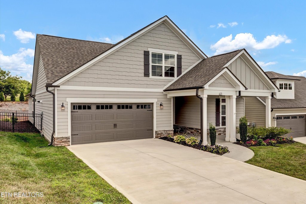 Loudon, Tennessee, 37774, United States, 3 Bedrooms Bedrooms, ,3 BathroomsBathrooms,Residential,Forsale,1910204