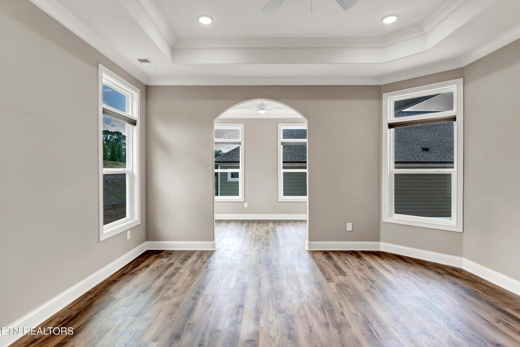 Loudon, Tennessee, 37774, United States, 3 Bedrooms Bedrooms, ,3 BathroomsBathrooms,Residential,Forsale,1910204