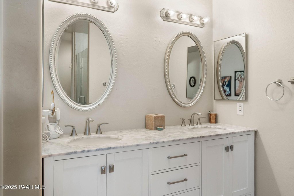 Prescott, Arizona, 86301, United States, 3 Bedrooms Bedrooms, ,4 BathroomsBathrooms,Residential,Forsale,2011279