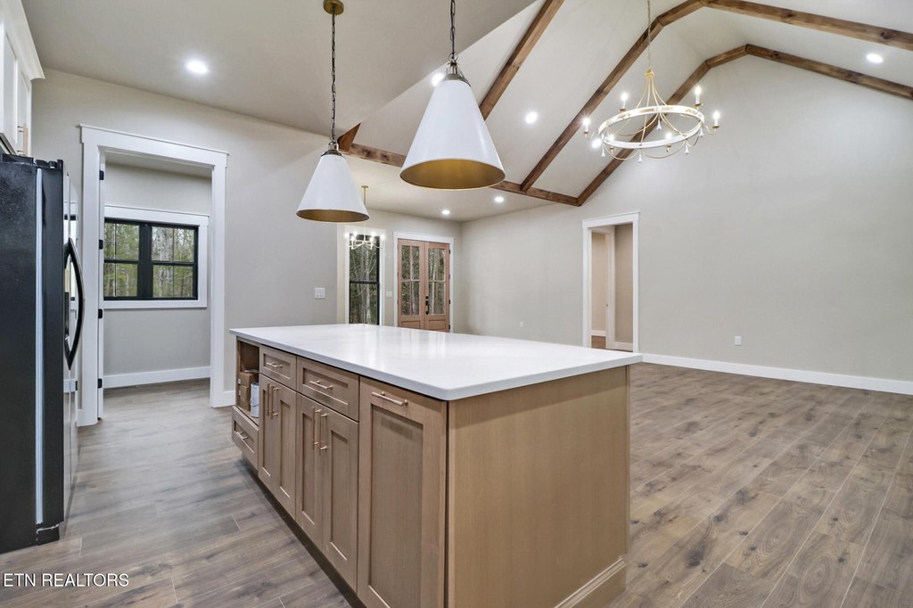 Jamestown, Tennessee, 38556, United States, 3 Bedrooms Bedrooms, ,2 BathroomsBathrooms,Residential,Forsale,2010945