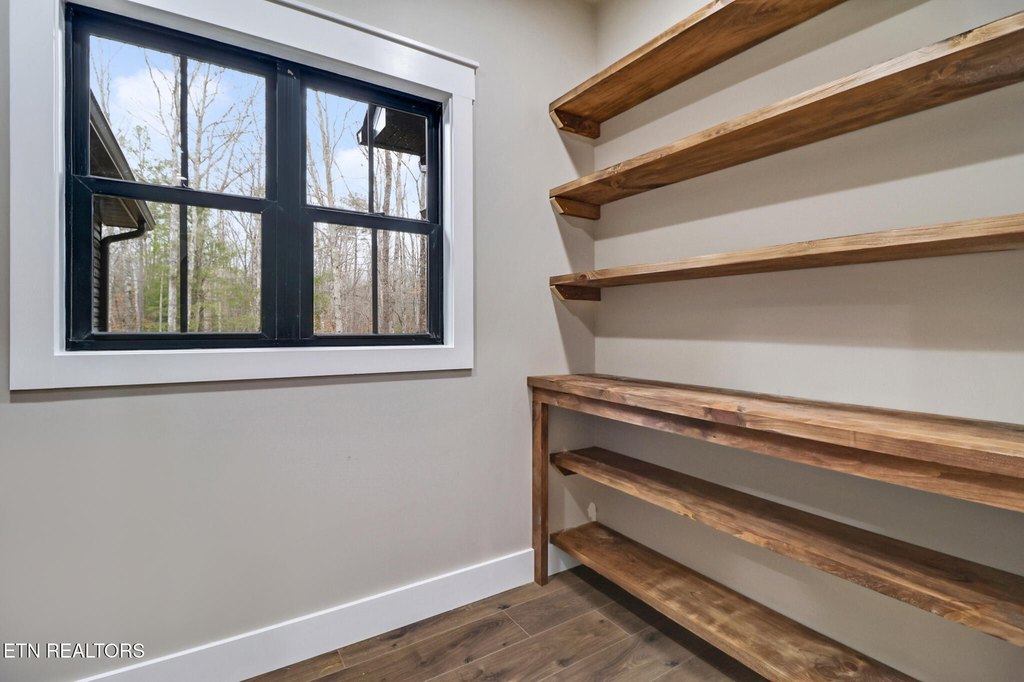 Jamestown, Tennessee, 38556, United States, 3 Bedrooms Bedrooms, ,2 BathroomsBathrooms,Residential,Forsale,2010945