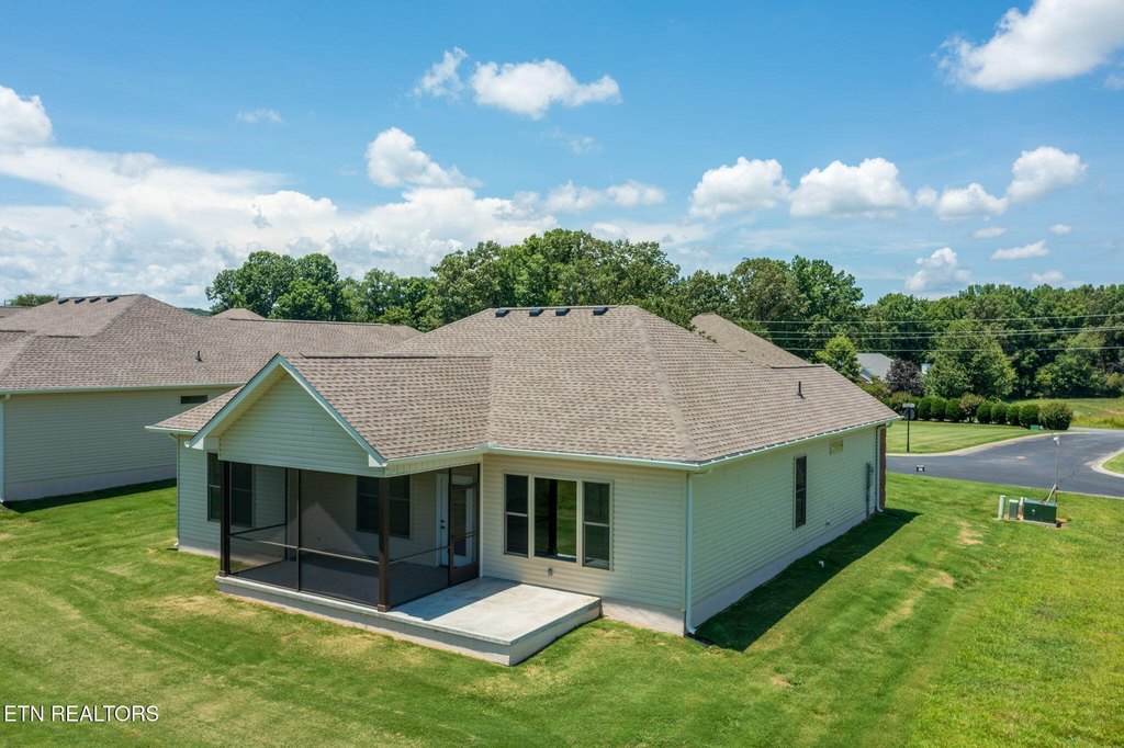 Vonore, Tennessee, 37885, United States, 3 Bedrooms Bedrooms, ,2 BathroomsBathrooms,Residential,Forsale,1910198