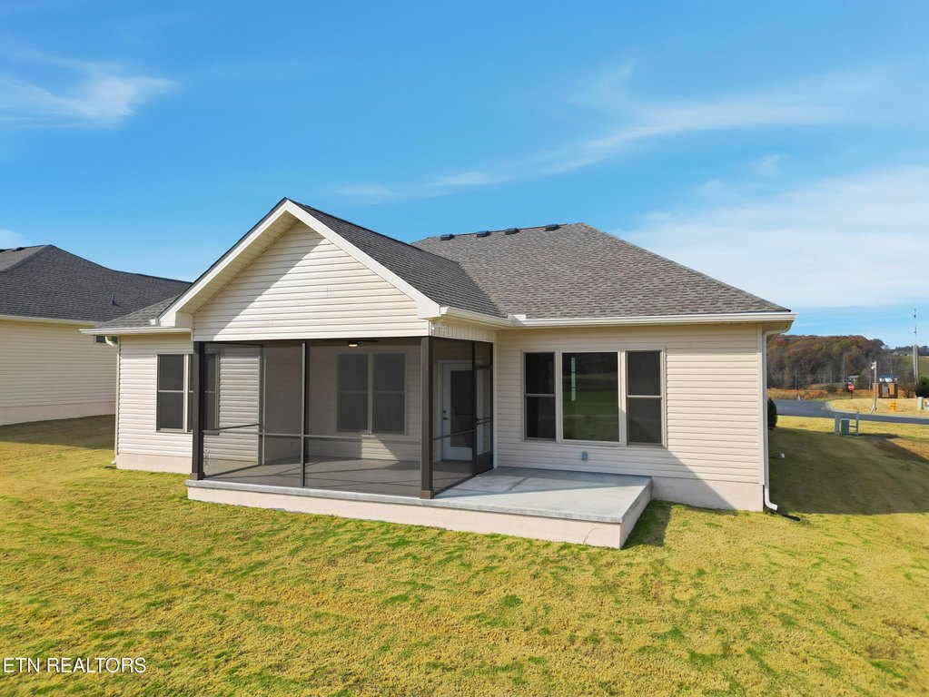 Vonore, Tennessee, 37885, United States, 3 Bedrooms Bedrooms, ,2 BathroomsBathrooms,Residential,Forsale,1910198