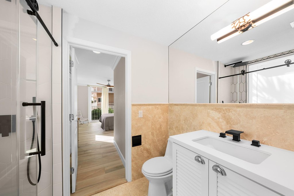 Key Largo, Florida, 33037, United States, 5 Bedrooms Bedrooms, ,3.5 BathroomsBathrooms,Residential,Forsale,1971978