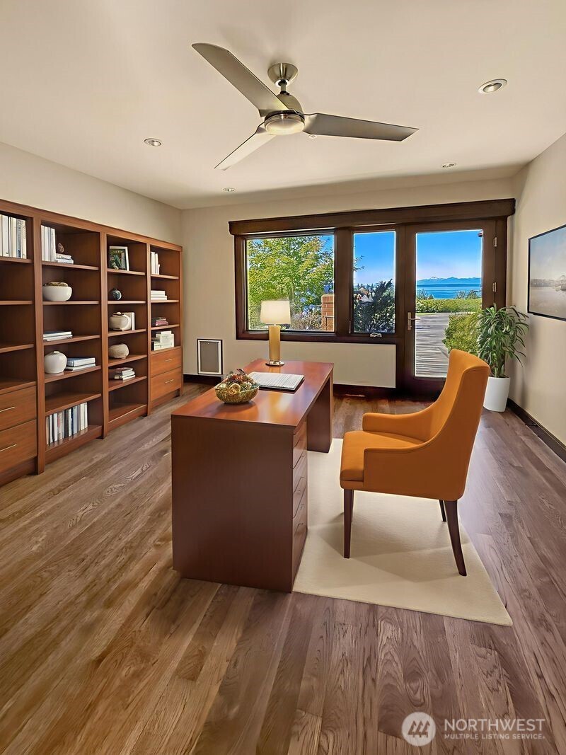 Mukilteo, Washington, 98275, United States, 4 Bedrooms Bedrooms, ,4 BathroomsBathrooms,Residential,Forsale,2009203