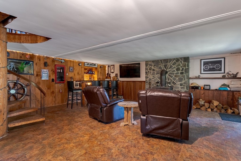 Kingston, New Hampshire, 03848, United States, 3 Bedrooms Bedrooms, ,2.5 BathroomsBathrooms,Residential,Forsale,2002414