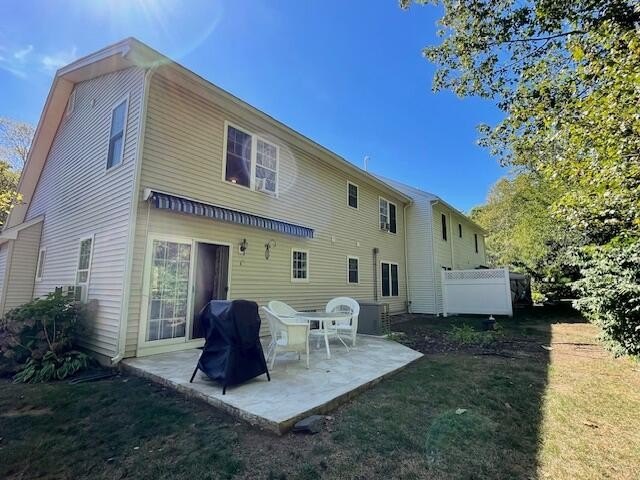 York, Maine, 03909, United States, 2 Bedrooms Bedrooms, ,2 BathroomsBathrooms,Residential,Forsale,1941227