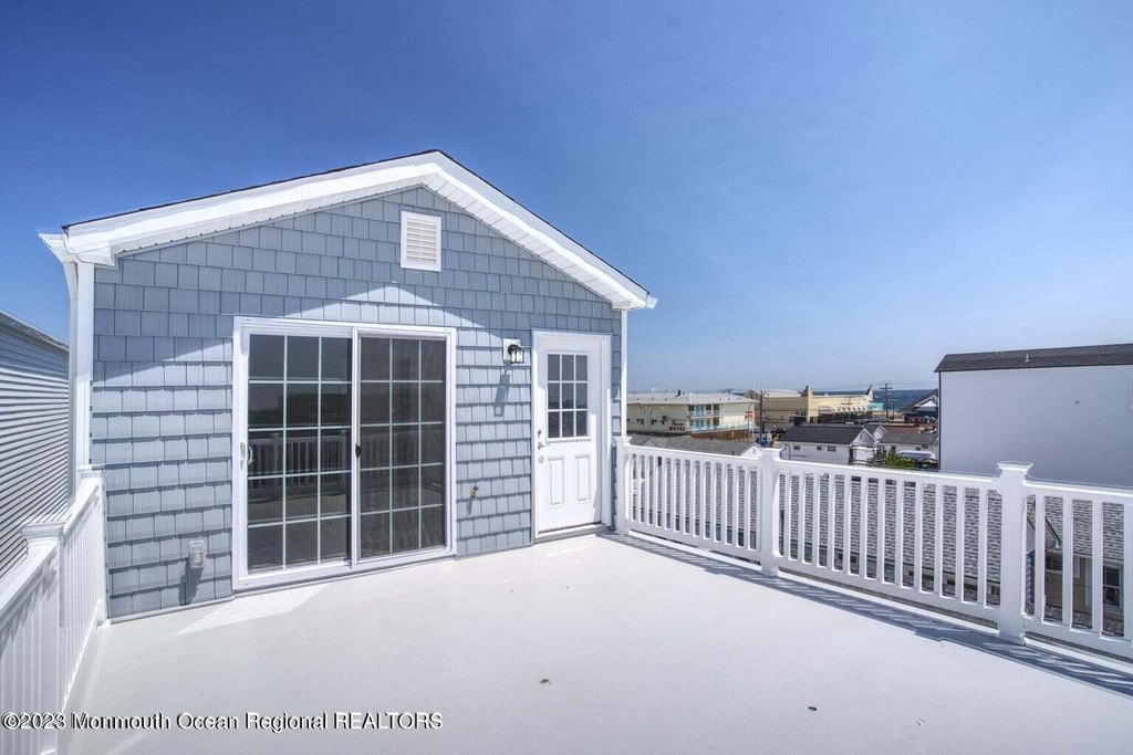 Seaside Heights, New Jersey, 08751, United States, 5 Bedrooms Bedrooms, ,4 BathroomsBathrooms,Residential,Forsale,2004846
