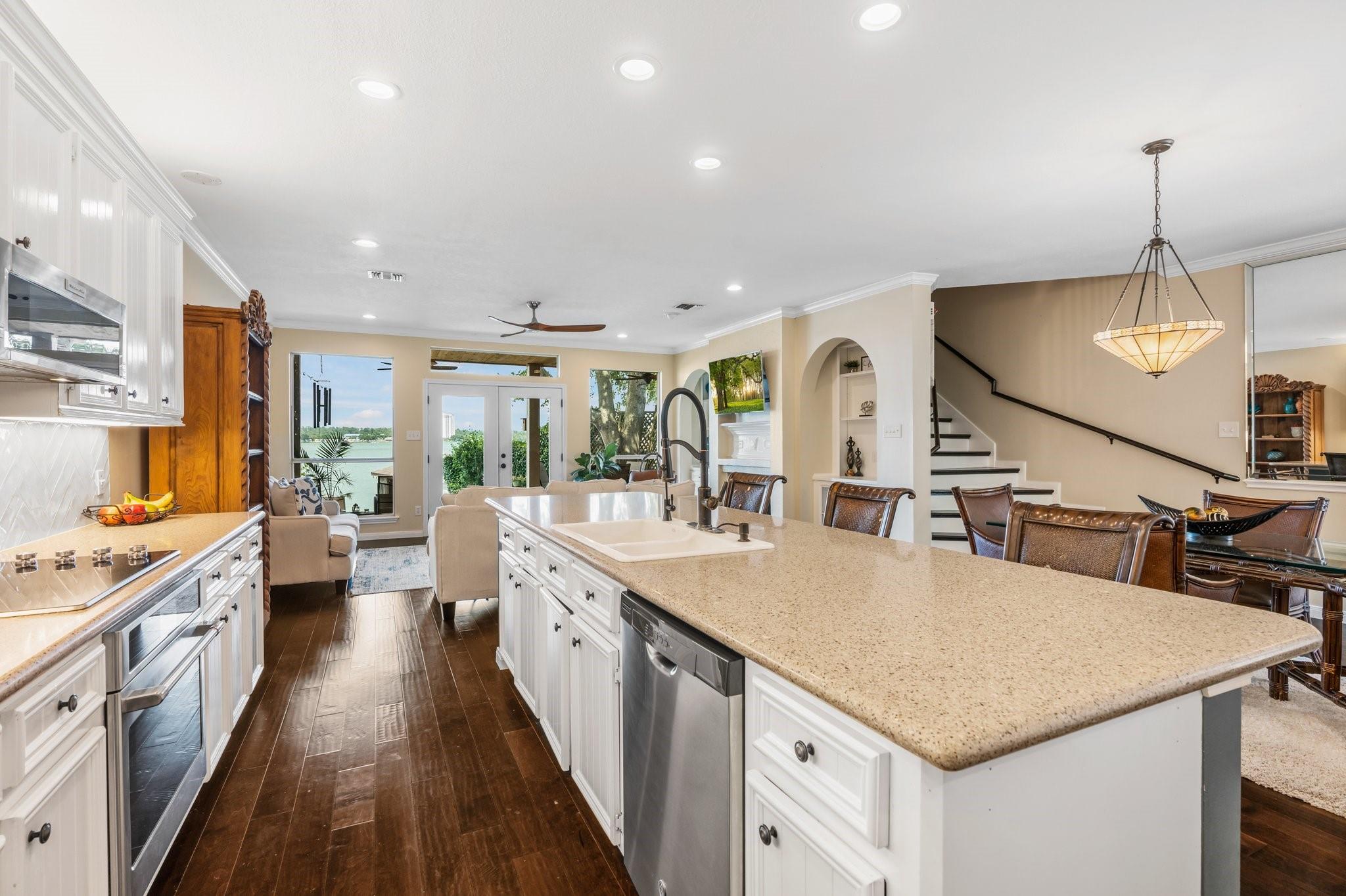 Montgomery, Texas, 77356, United States, 2 Bedrooms Bedrooms, ,2 BathroomsBathrooms,Residential,Forsale,1954141