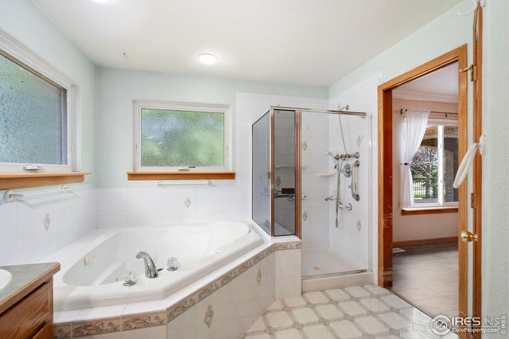 Loveland, Colorado, 80537, United States, 5 Bedrooms Bedrooms, ,3.5 BathroomsBathrooms,Residential,Forsale,1967203