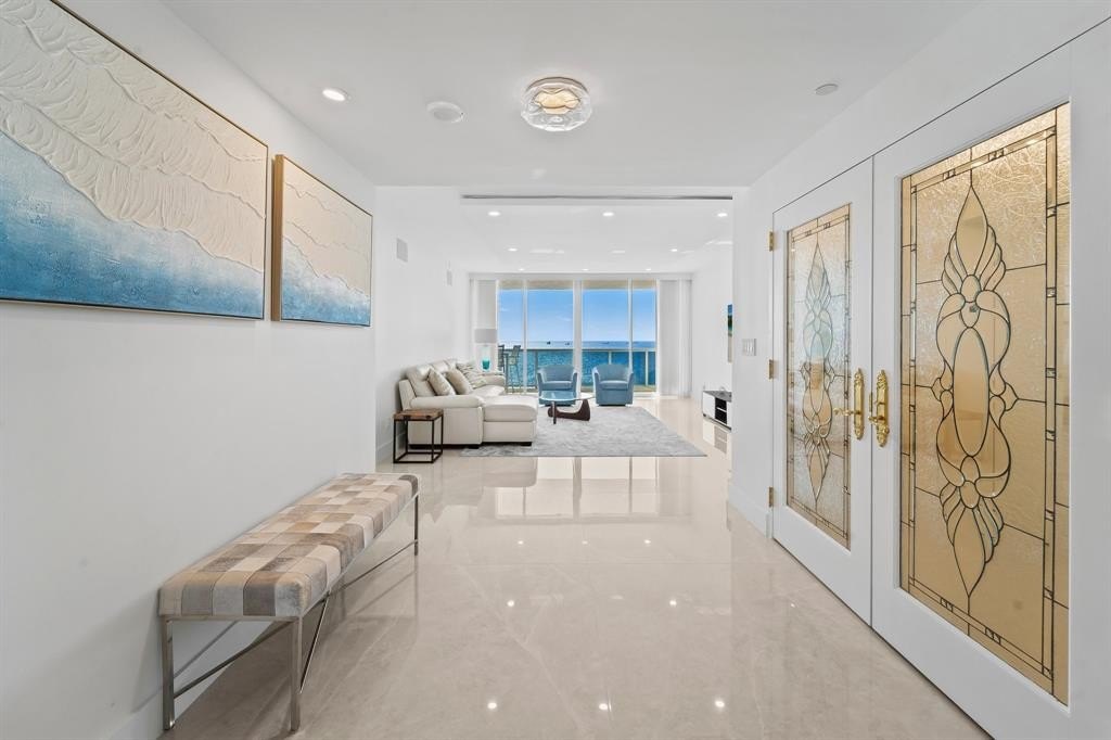 Fort Lauderdale, Florida, 33308, United States, 2 Bedrooms Bedrooms, ,2.5 BathroomsBathrooms,Residential,Forsale,1968240