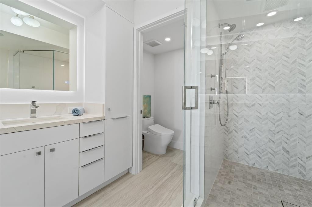 Fort Lauderdale, Florida, 33308, United States, 2 Bedrooms Bedrooms, ,2.5 BathroomsBathrooms,Residential,Forsale,1968240