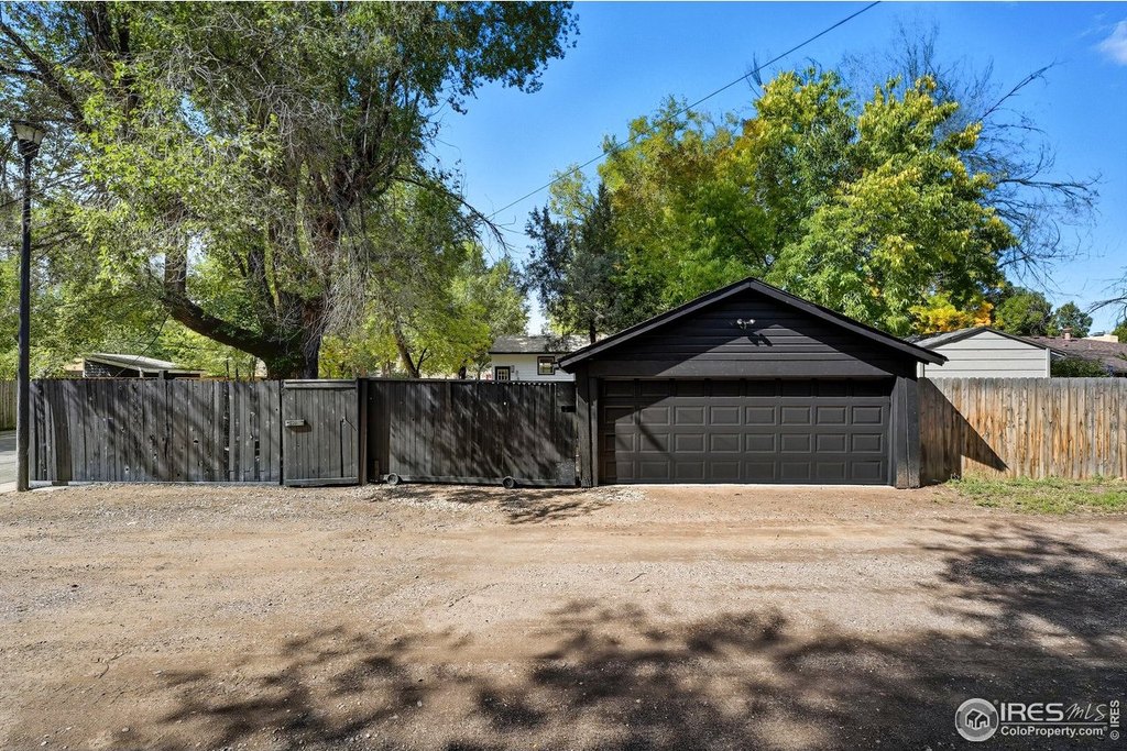 Fort Collins, Colorado, 80521, United States, 3 Bedrooms Bedrooms, ,2 BathroomsBathrooms,Residential,Forsale,1967210