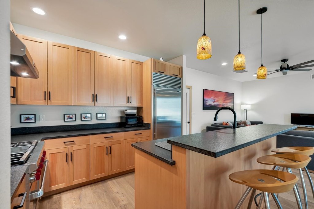 Custer, South Dakota, 57730, United States, 2 Bedrooms Bedrooms, ,2 BathroomsBathrooms,Residential,Forsale,1962260