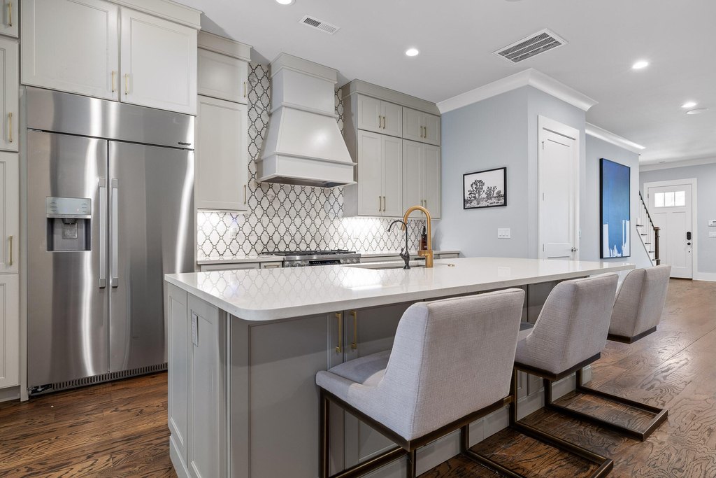 Chattanooga, Tennessee, 37403, United States, 4 Bedrooms Bedrooms, ,4.5 BathroomsBathrooms,Residential,Forsale,1922205