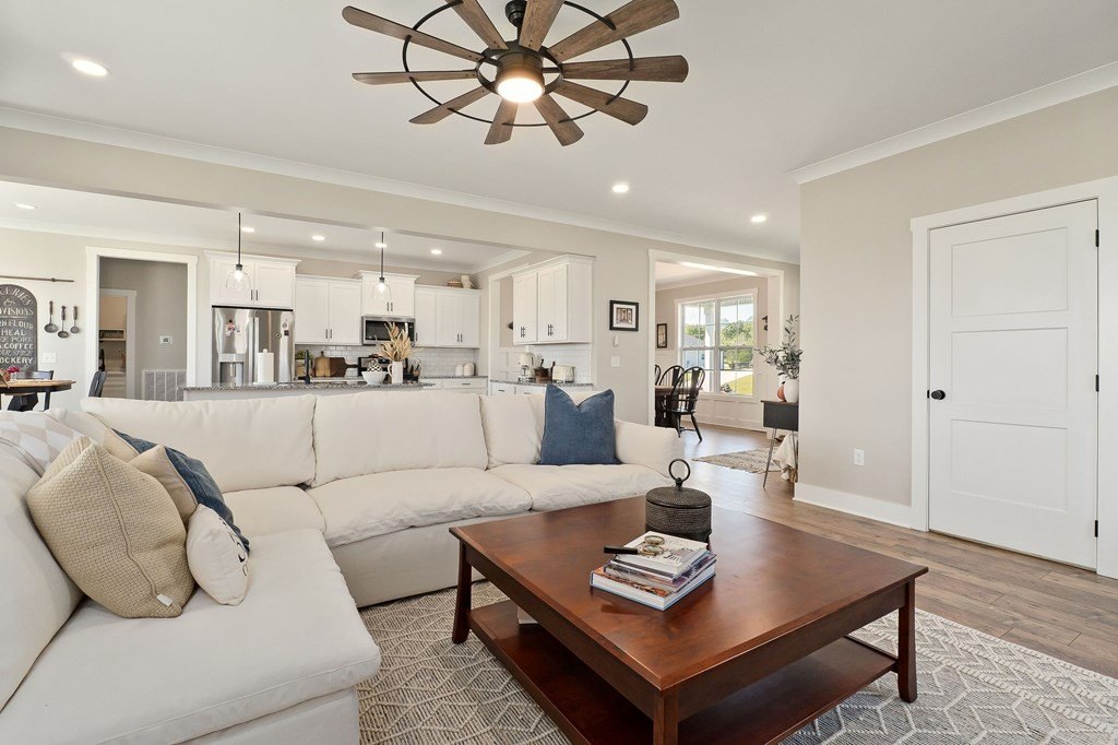 Cookeville, Tennessee, 38501, United States, 3 Bedrooms Bedrooms, ,2.5 BathroomsBathrooms,Residential,Forsale,1996610