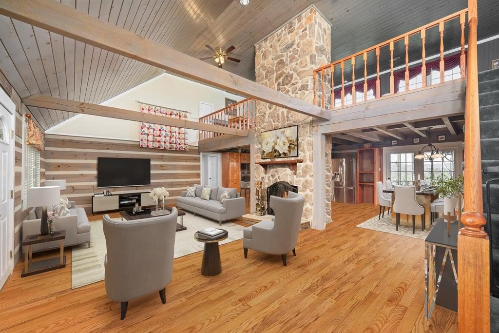 Livingston, Tennessee, 38570, United States, 5 Bedrooms Bedrooms, ,3 BathroomsBathrooms,Residential,Forsale,1968520