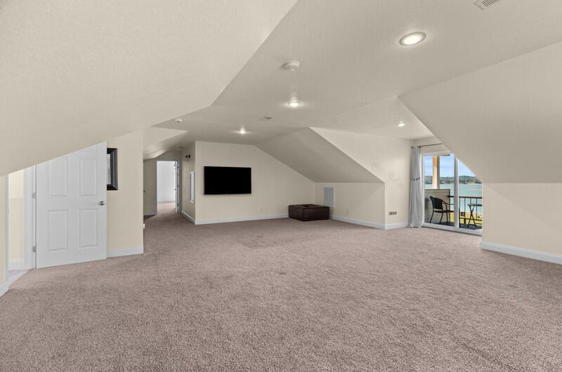 Dandridge, Tennessee, 37725, United States, 5 Bedrooms Bedrooms, ,4.5 BathroomsBathrooms,Residential,Forsale,1962203