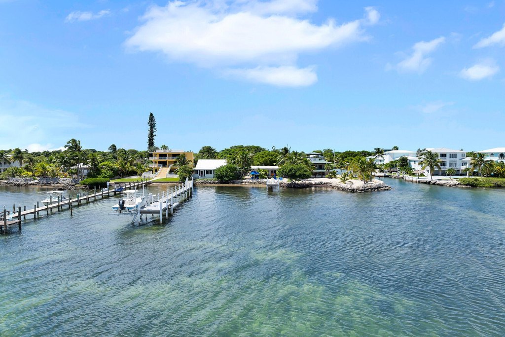 Summerland Key, Florida, 33042, United States, 2 Bedrooms Bedrooms, ,2 BathroomsBathrooms,Residential,Forsale,1971997