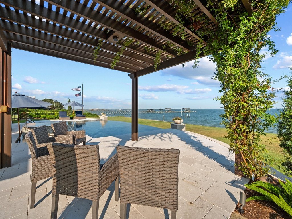 La Porte, Texas, 77571, United States, 4 Bedrooms Bedrooms, ,3.5 BathroomsBathrooms,Residential,Forsale,1973422