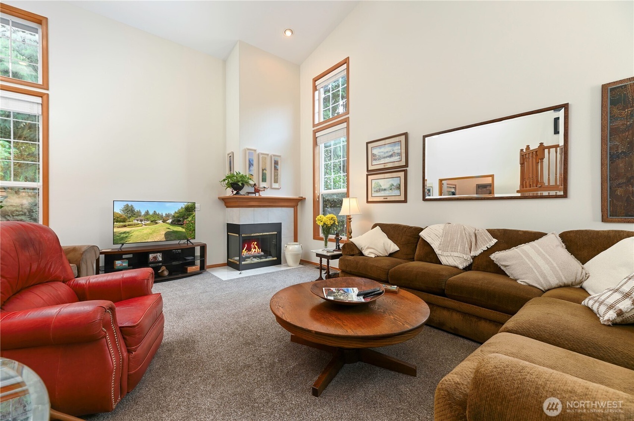 Mill Creek, Washington, 98012, United States, 2 Bedrooms Bedrooms, ,3 BathroomsBathrooms,Residential,Forsale,1965874