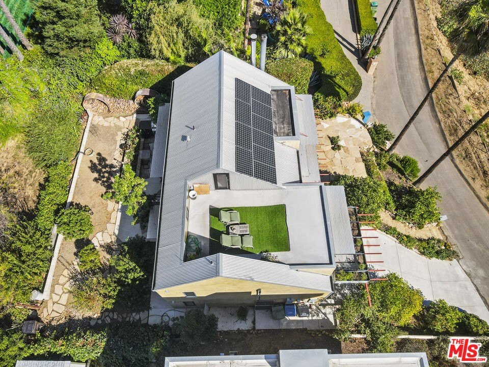 Malibu, California, 90265, United States, 3 Bedrooms Bedrooms, ,2.5 BathroomsBathrooms,Residential,Forsale,2001436