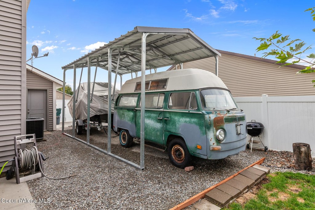 Coeur d'Alene, Idaho, 83815, United States, 3 Bedrooms Bedrooms, ,2.5 BathroomsBathrooms,Residential,Forsale,1984583