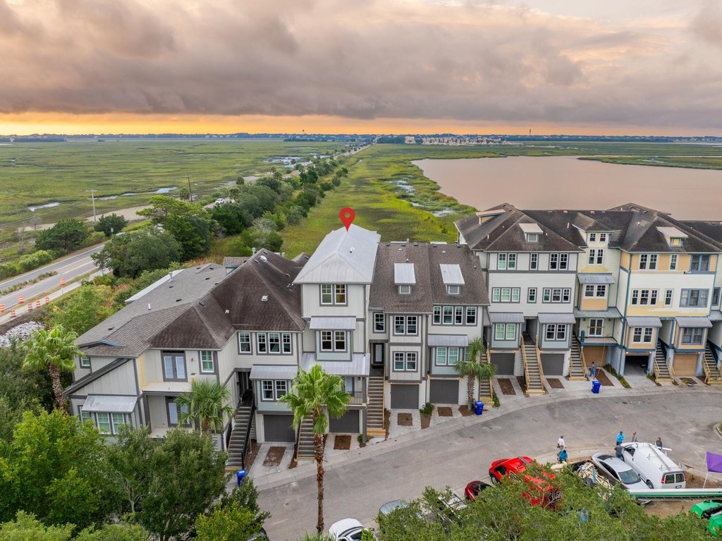 Mount Pleasant, South Carolina, 29464, United States, 4 Bedrooms Bedrooms, ,4 BathroomsBathrooms,Residential,Forsale,1985964