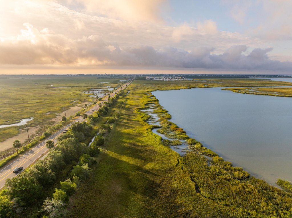 Mount Pleasant, South Carolina, 29464, United States, 4 Bedrooms Bedrooms, ,4 BathroomsBathrooms,Residential,Forsale,1985964