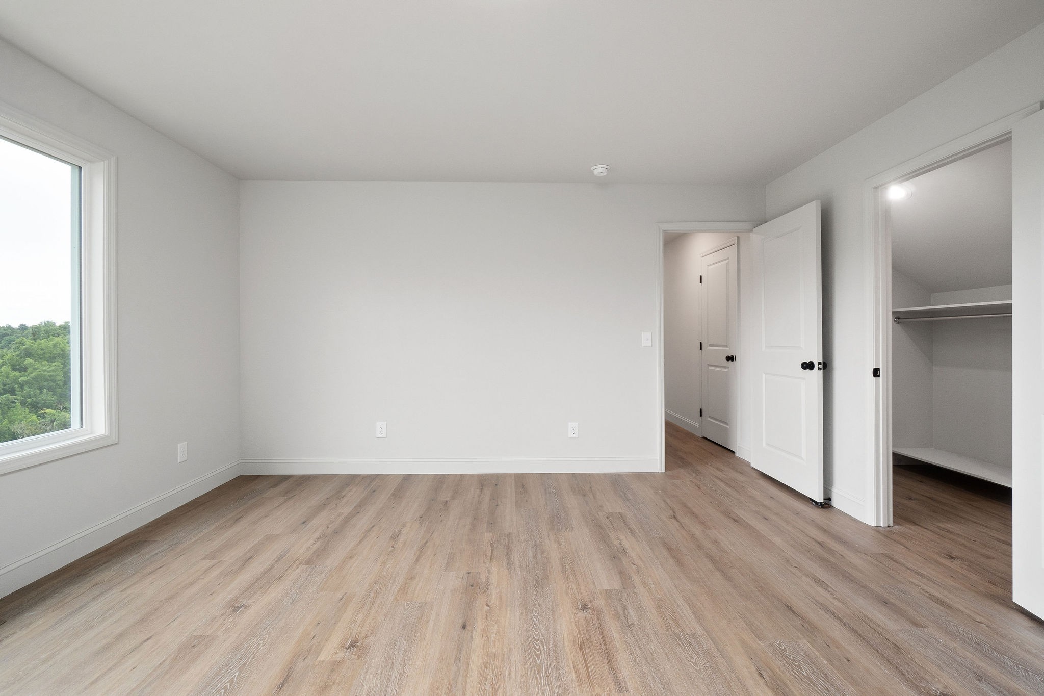 Dowelltown, Tennessee, 37059, United States, 4 Bedrooms Bedrooms, ,3 BathroomsBathrooms,Residential,Forsale,1999477