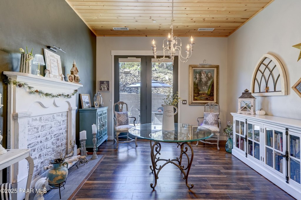 Prescott, Arizona, 86303, United States, 3 Bedrooms Bedrooms, ,2.5 BathroomsBathrooms,Residential,Forsale,1968221