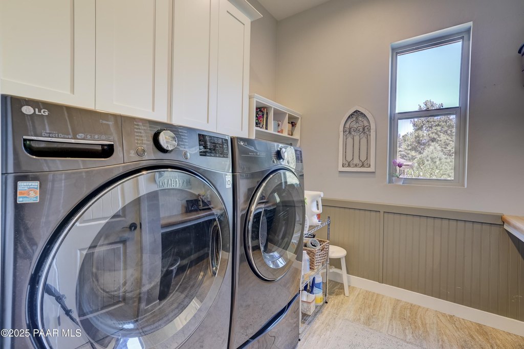 Prescott, Arizona, 86303, United States, 3 Bedrooms Bedrooms, ,2.5 BathroomsBathrooms,Residential,Forsale,1968221